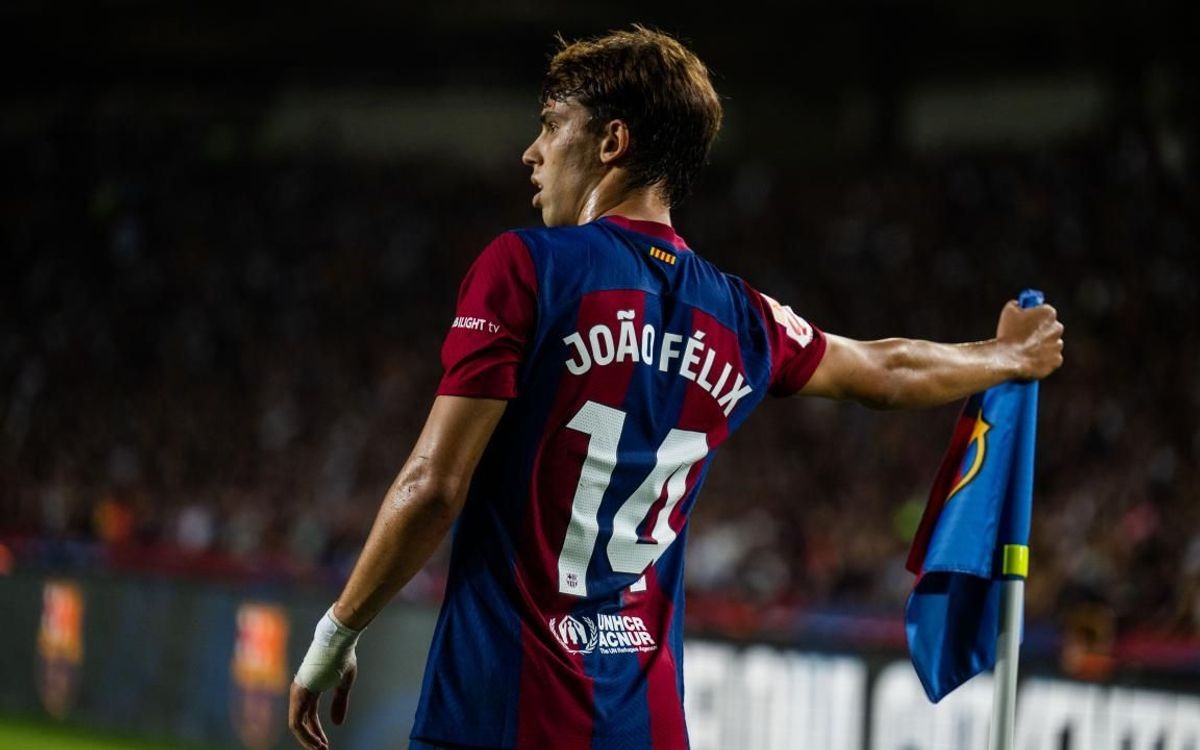 hinh-anh-joao-felix-fc-barcelona-mot-ngoi-sao-moi-noi-trong-the-gioi-bong-da-4801-0